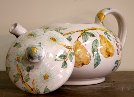 Tea pot